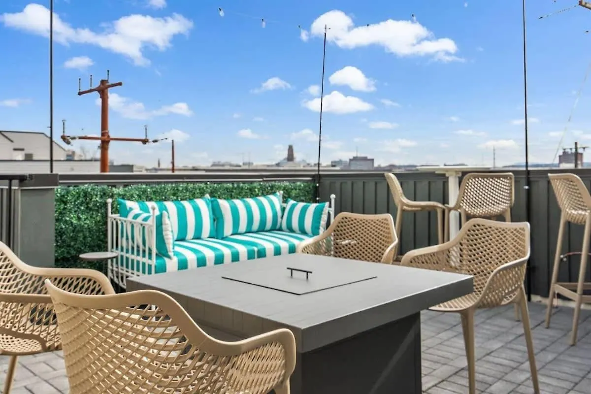 The Southern Lady & Gentleman - Rooftop Patios Nashville Vakantiehuis